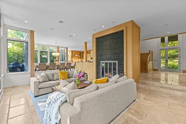 $1,995,000 | 961 Little River Farm Road, Stowe, VT 05672