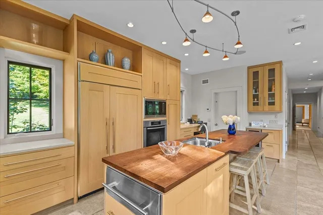 $2,095,000 | 961 Little River Farm Road, Stowe, VT 05672