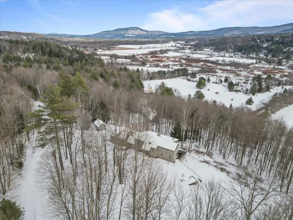 $1,995,000 | 961 Little River Farm Road, Stowe, VT 05672