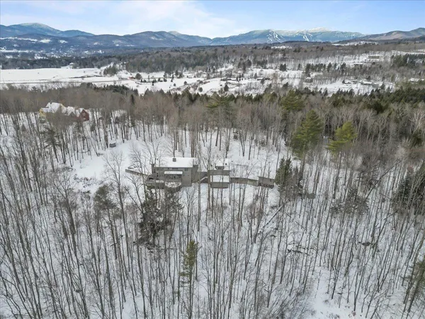 $1,995,000 | 961 Little River Farm Road, Stowe, VT 05672