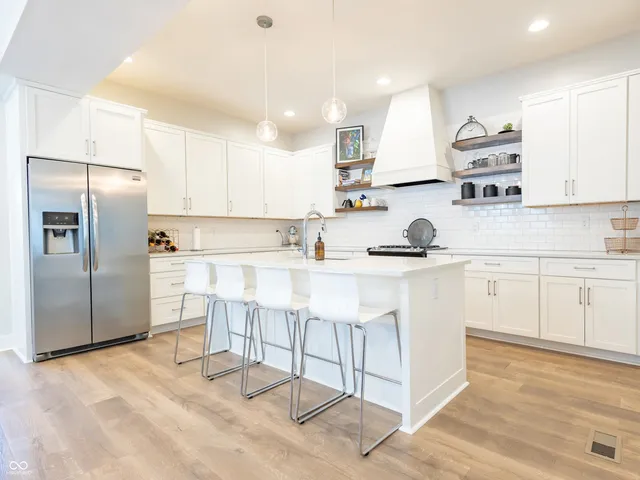 $2,400 | 715 Cottage Avenue, Indianapolis, IN 46203