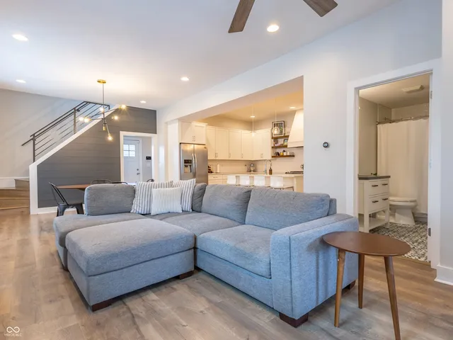 $2,400 | 715 Cottage Avenue, Indianapolis, IN 46203