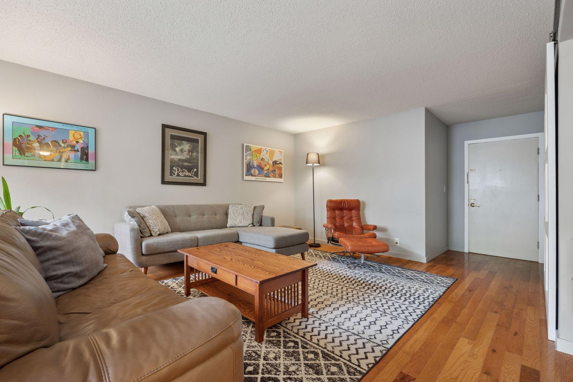 6423 Colony Way, Unit 1A Edina, MN 55435 - Photo 4 of 34