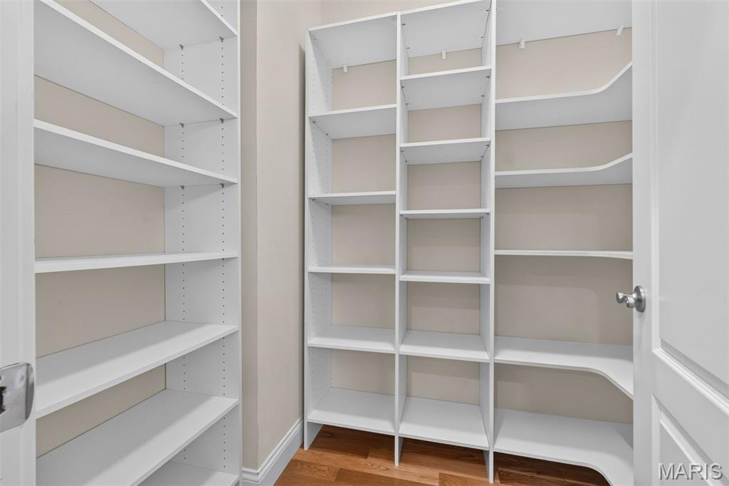 515 North Graeser Road Creve Coeur, MO 63141 - Photo 17 of 40 Gallery Image 17