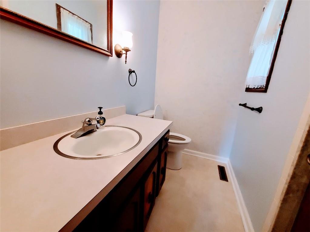 3249 Greenbriar Road Anderson, IN 46011 - Photo 9 of 12 Gallery Image 9