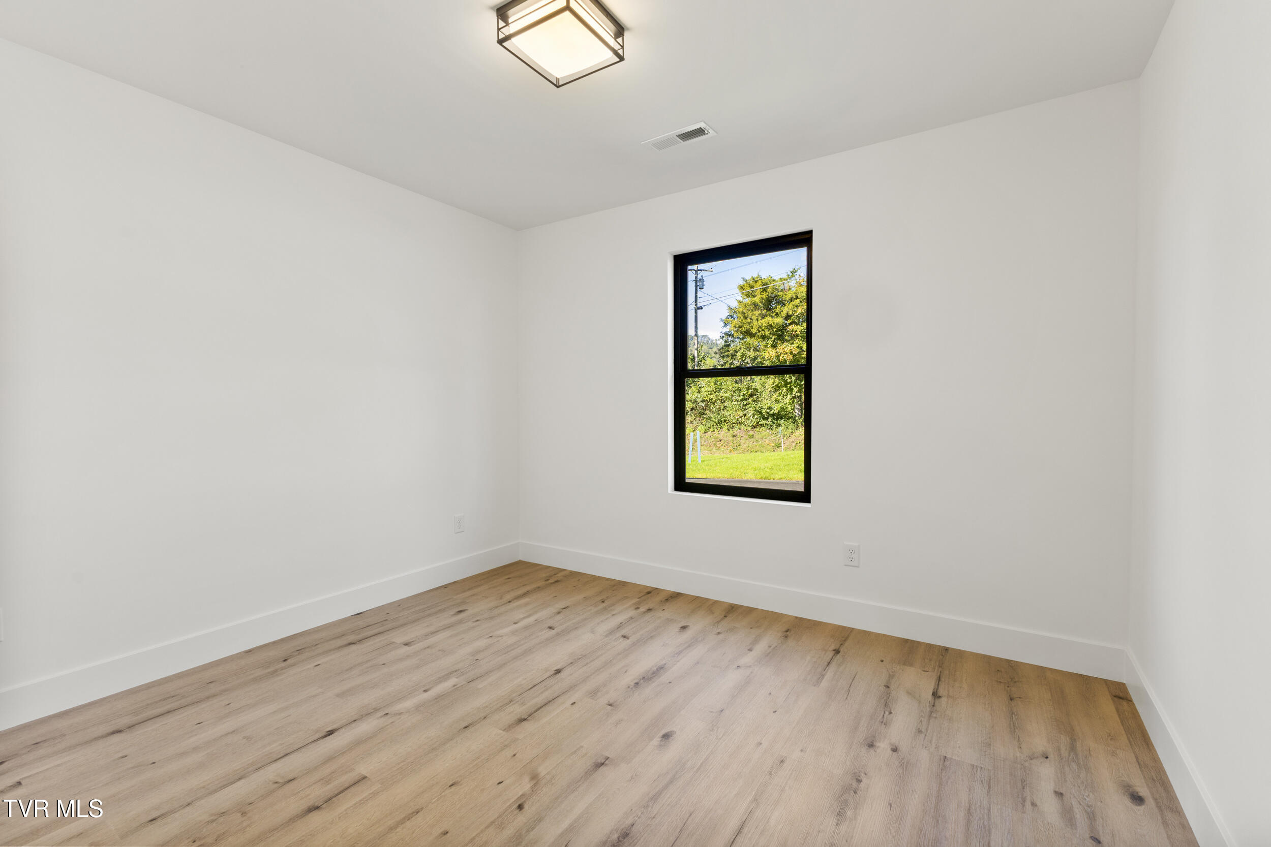 420 Noes Chapel Road Morristown, TN 37814 - Photo 11 of 34 11_img_3916