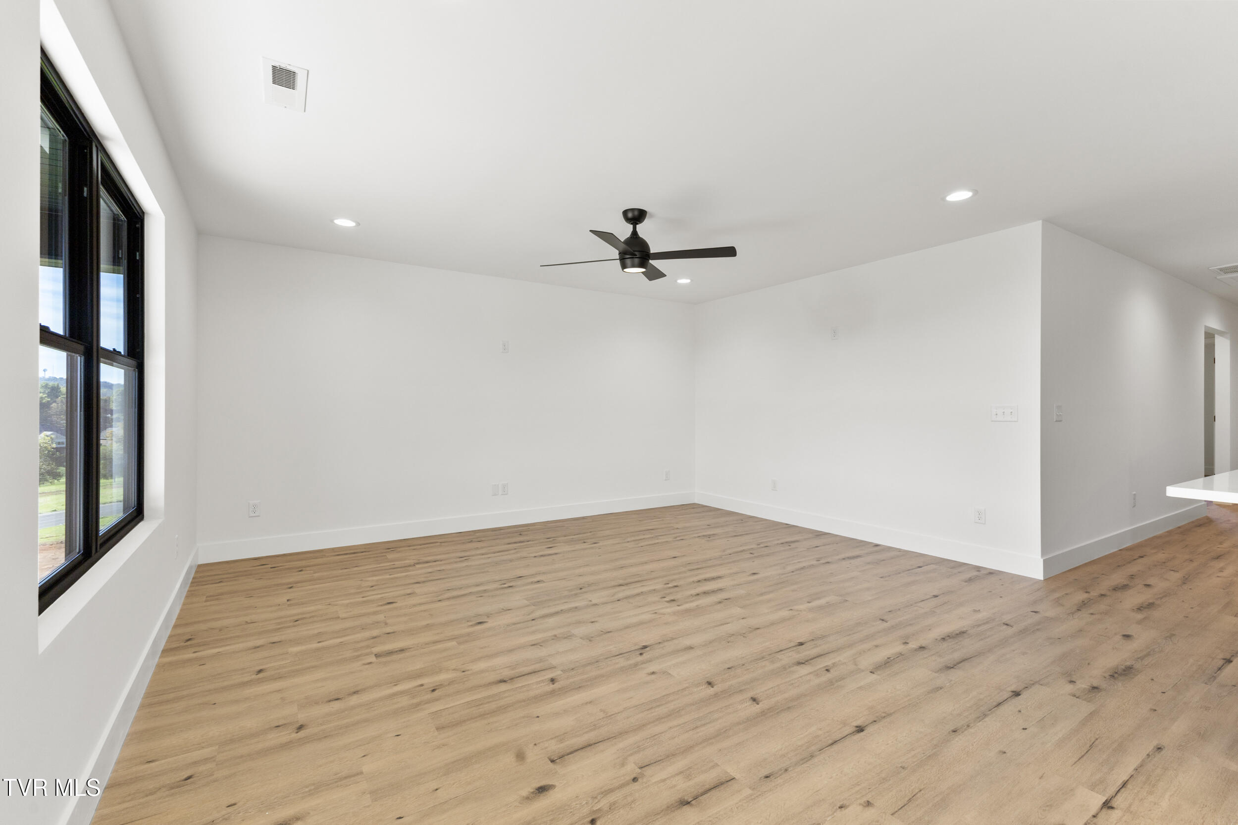 420 Noes Chapel Road Morristown, TN 37814 - Photo 24 of 34 27_img_3997