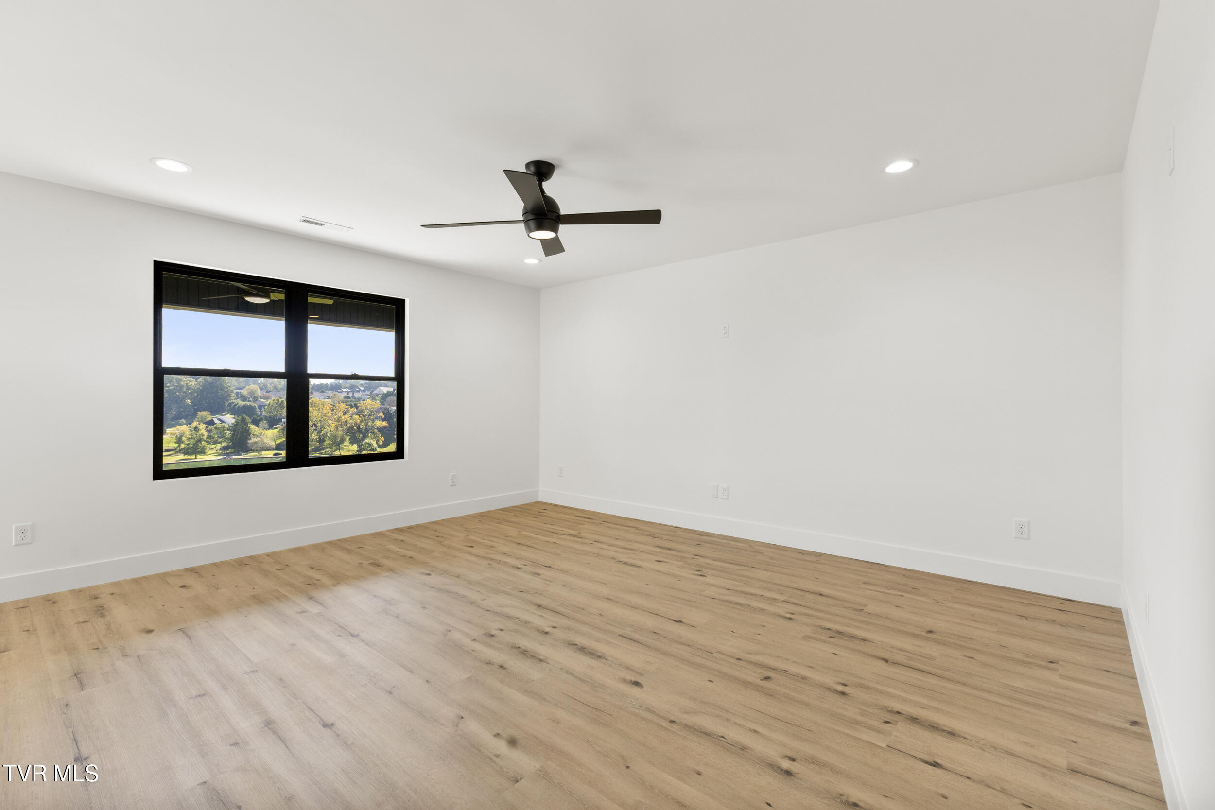 420 Noes Chapel Road Morristown, TN 37814 - Photo 25 of 34 28_img_4000