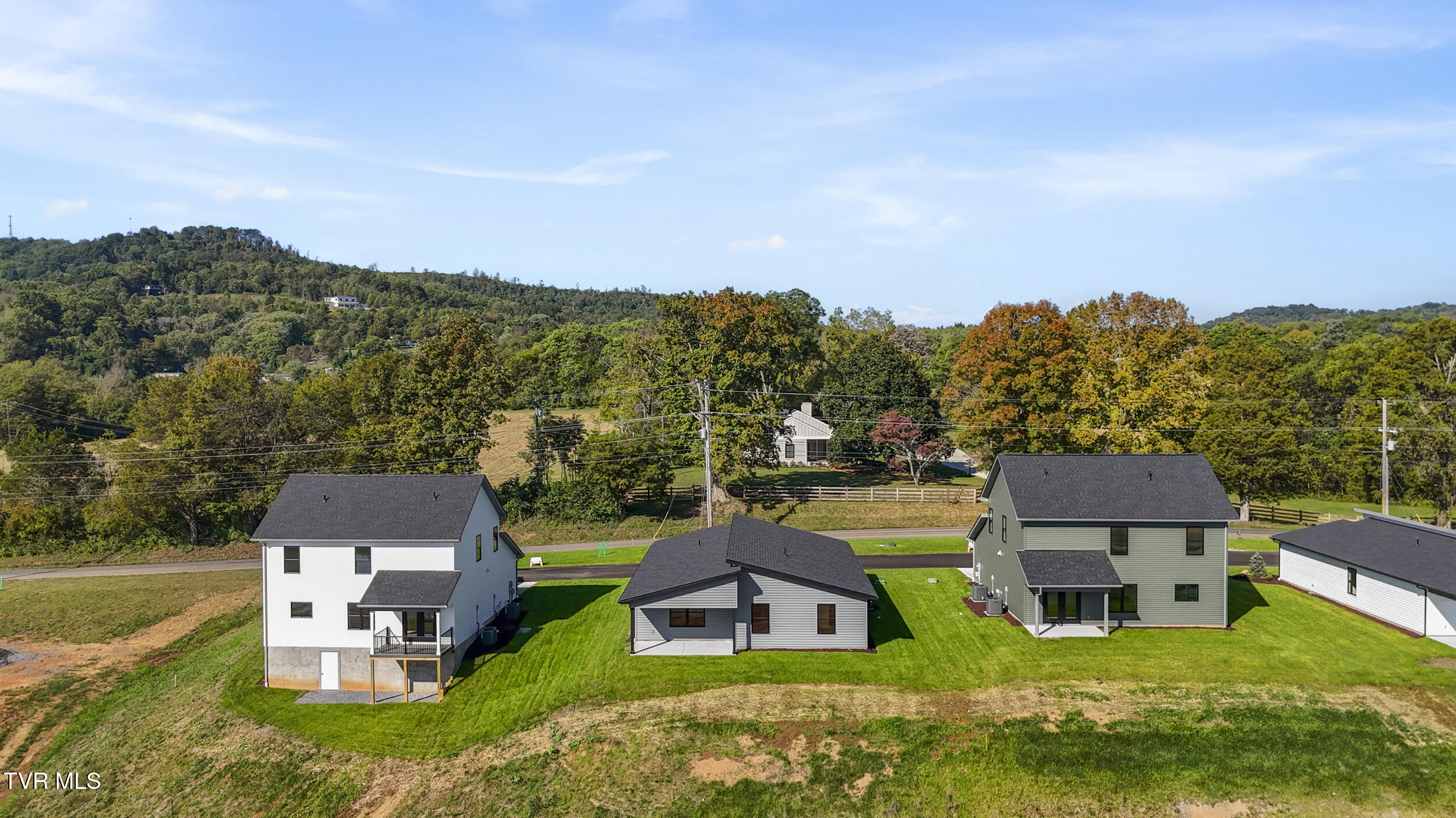 420 Noes Chapel Road Morristown, TN 37814 - Photo 7 of 34 7_dji_20251004104753_0483_d_1