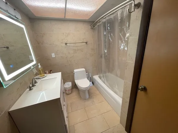 $2,500 | 44 Broadlawn Drive, Unit 18B, Chestnut Hill, MA 02467