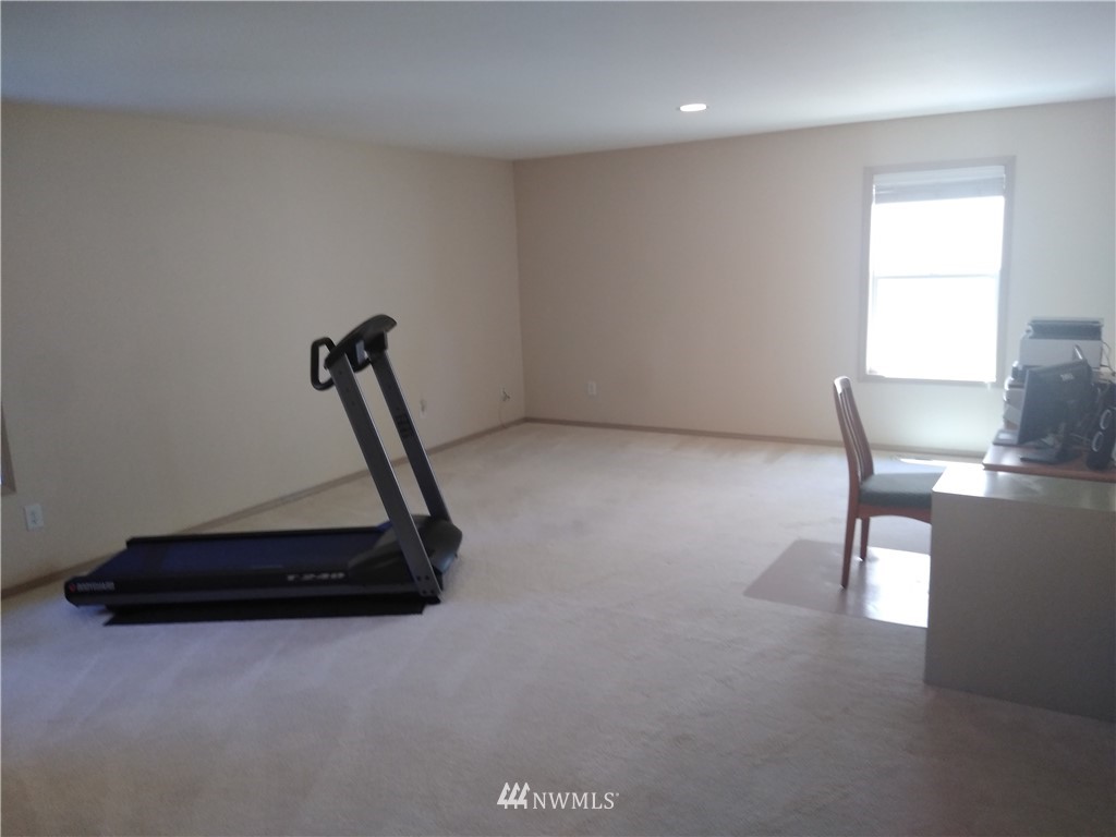 18823 1st Place West Bothell, WA 98012 - Photo 12 of 15