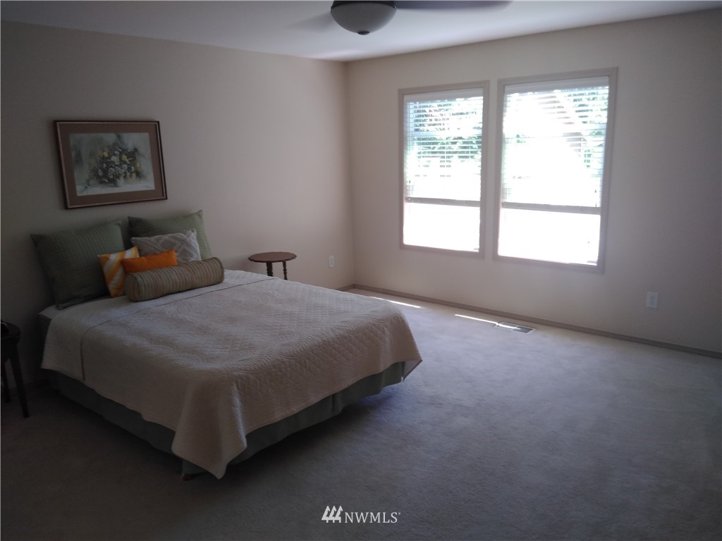 18823 1st Place West Bothell, WA 98012 - Photo 7 of 15