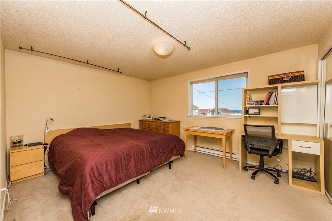 1192 3 Crabs Road Sequim, WA 98382 - Photo 13 of 25 Gallery Image 13