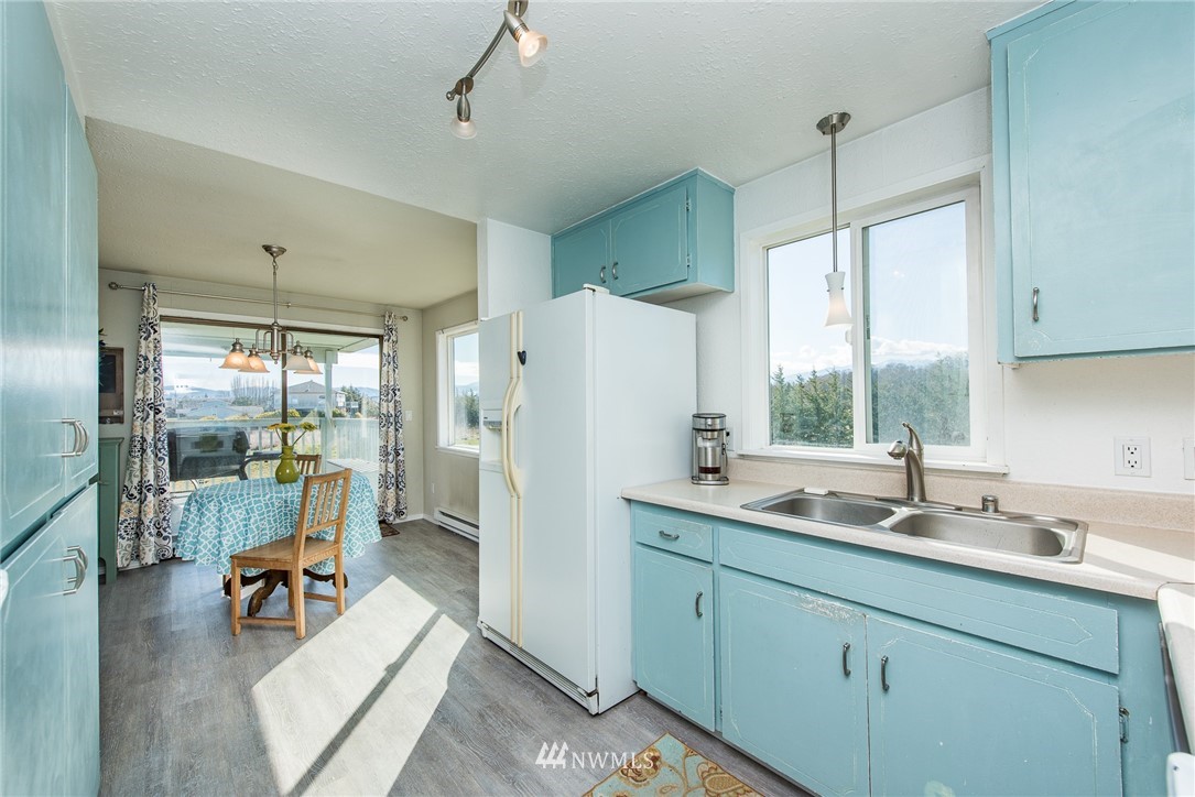 1192 3 Crabs Road Sequim, WA 98382 - Photo 6 of 25 Gallery Image 6
