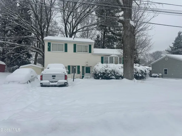 $285,000 | 3307 Woodlawn Avenue, Schenectady, NY 12304