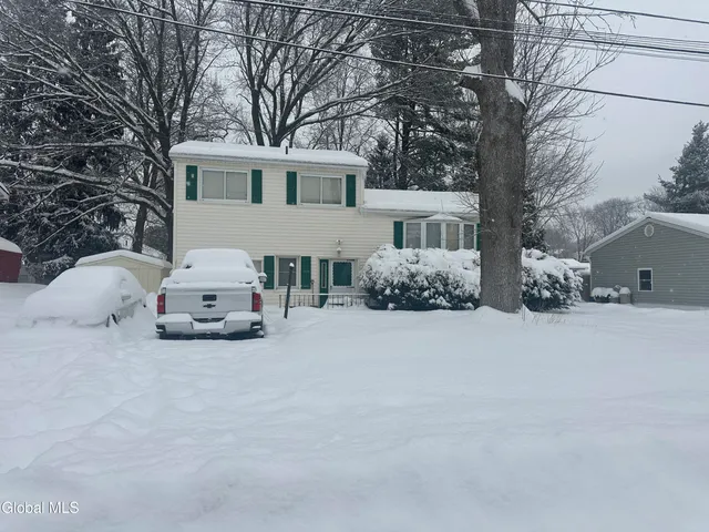$285,000 | 3307 Woodlawn Avenue, Schenectady, NY 12304