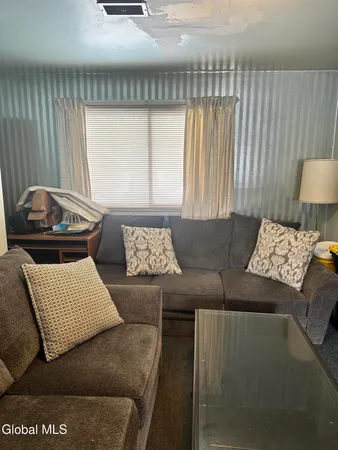 $285,000 | 3307 Woodlawn Avenue, Schenectady, NY 12304