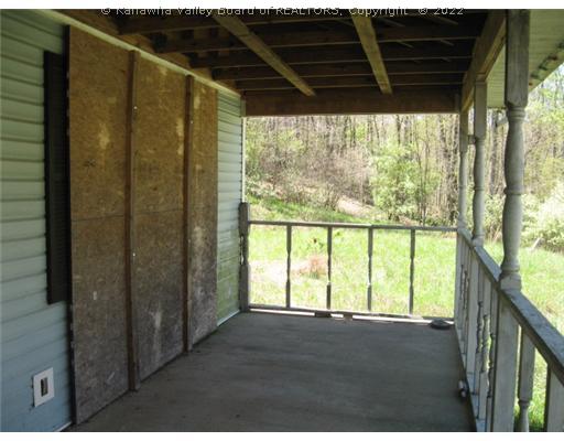 380 Three Mile Road Charleston, WV 25312 - Photo 8 of 16 Exterior Front.