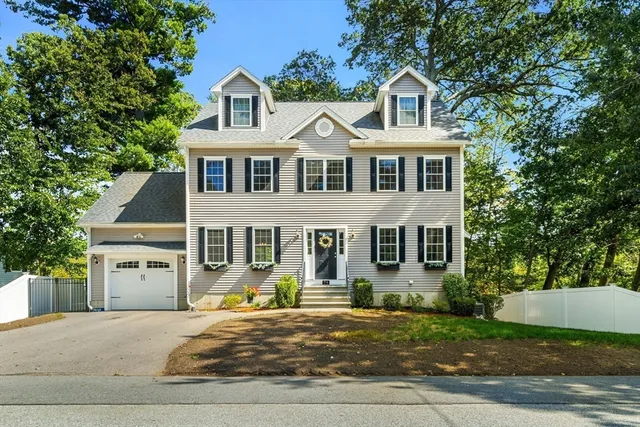 $879,900 | 79 Bridle Road, Billerica, MA 01821