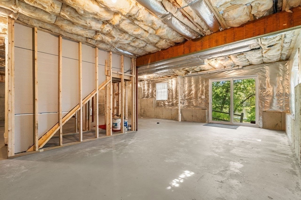 79 Bridle Road Billerica, MA 01821 - Photo 17 of 42