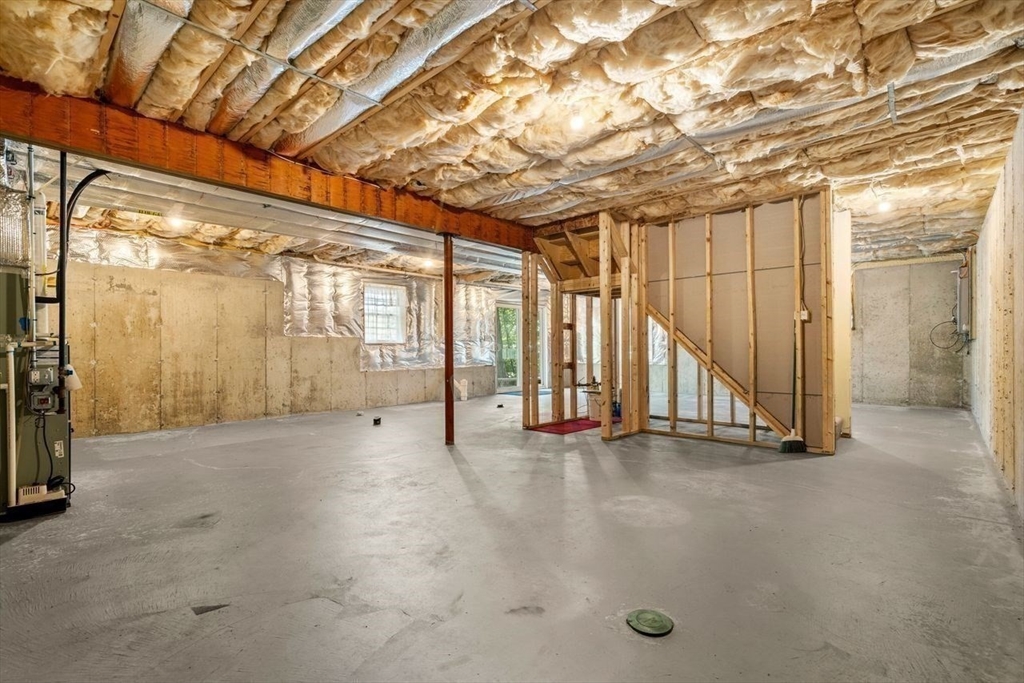 79 Bridle Road Billerica, MA 01821 - Photo 19 of 42 a view of an empty room