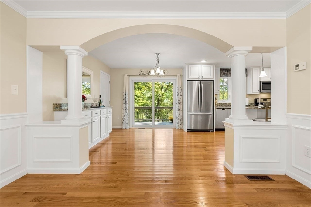 79 Bridle Road Billerica, MA 01821 - Photo 6 of 42