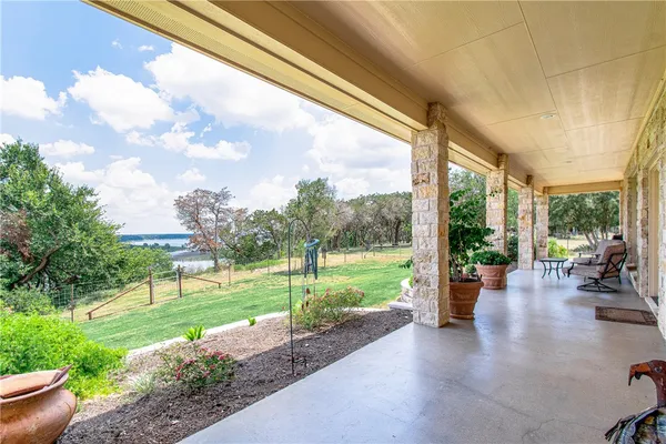 $1,600,000 | 17894 Deer Ridge Road, Moody, TX 76557