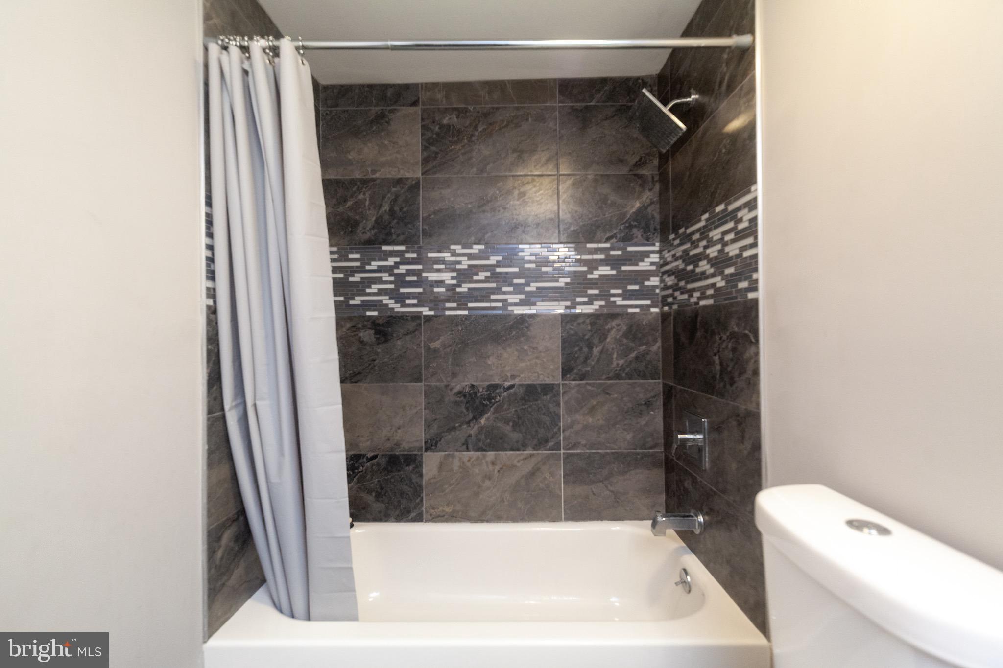 57 Vanderbilt Court Sicklerville, NJ 08081 - Photo 14 of 23