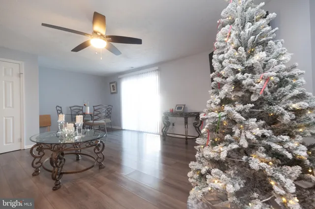 $250,000 | 57 Vanderbilt Court, Sicklerville, NJ 08081