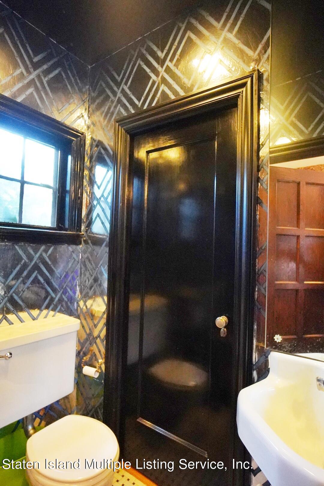 282 Douglas Road Staten Island, NY 10304 - Photo 28 of 37 DSC08084