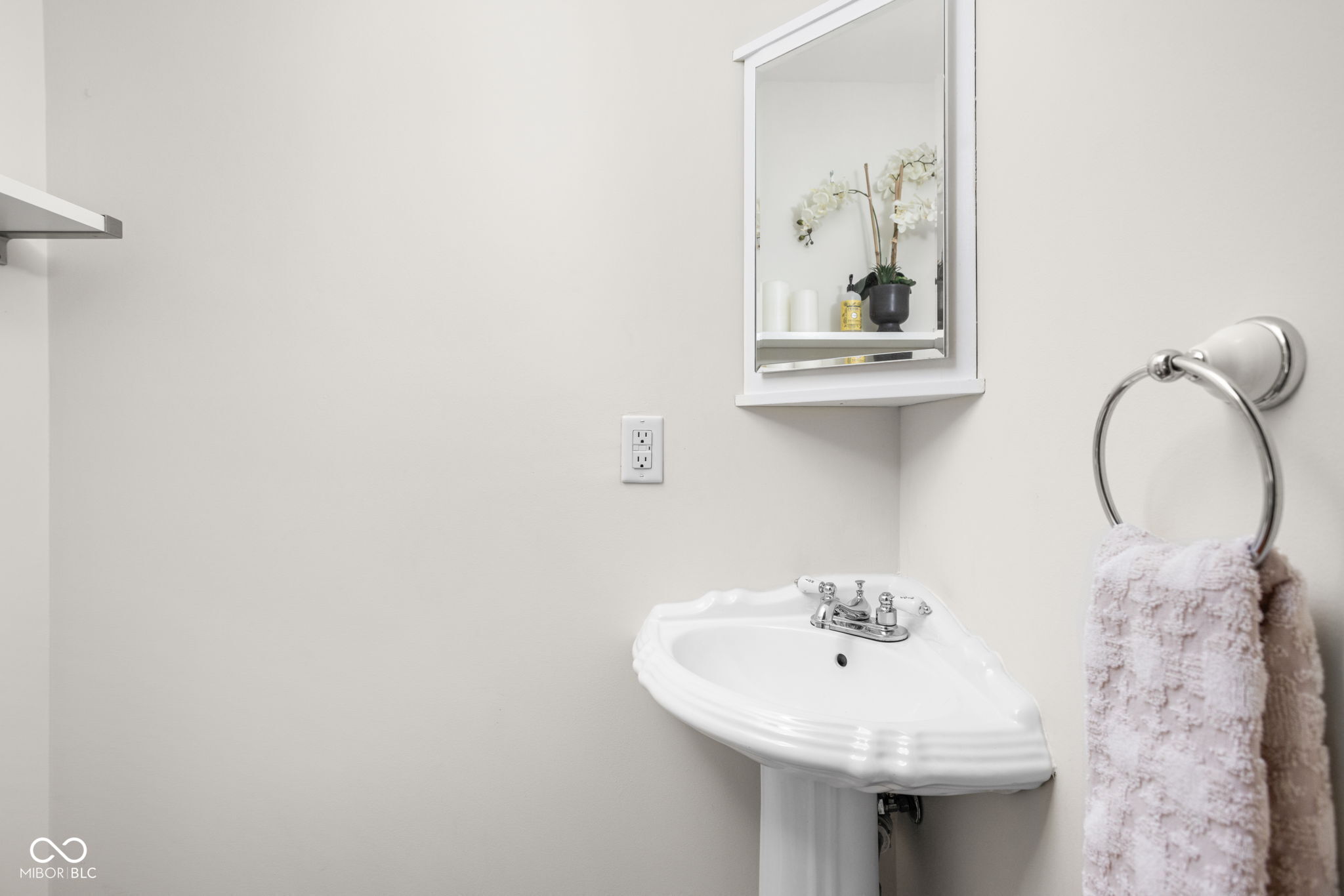 105 Berkley Road Indianapolis, IN 46208 - Photo 19 of 42 Gallery Image 19