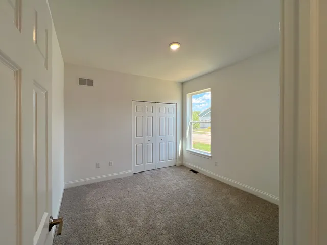 a view of empty room with window