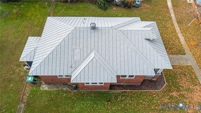 $305,000 | 405 Lafayette Avenue, Colonial Heights, VA 23834