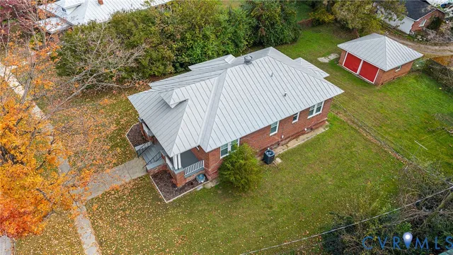 $305,000 | 405 Lafayette Avenue, Colonial Heights, VA 23834