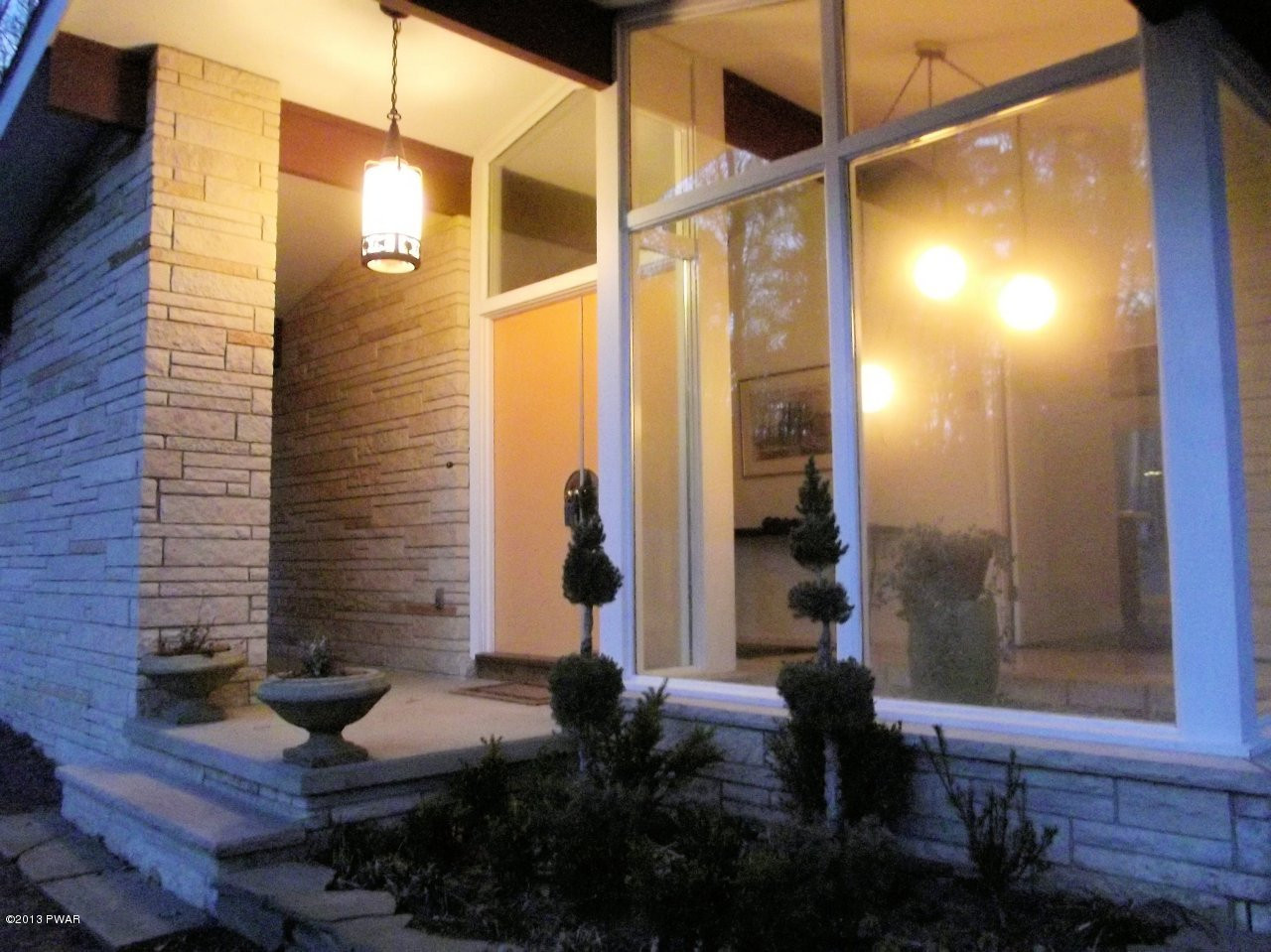 113 Milford Heights Road Milford, PA 18337 - Photo 2 of 32