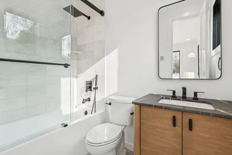 $3,995,000 | 78 Walker Avenue, Sag Harbor, NY 11963