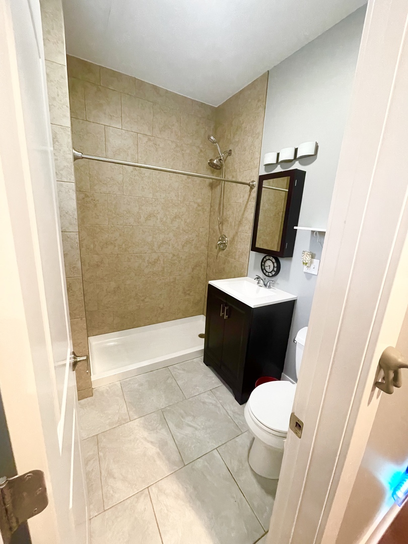 604 Clement Street Joliet, IL 60435 - Photo 11 of 24