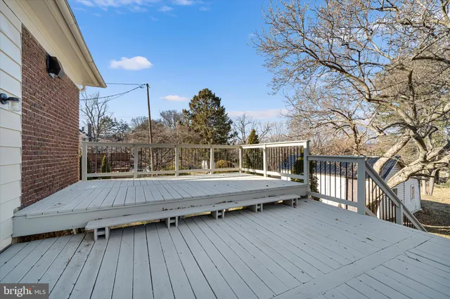 $4,600 | 311 West Main Street, Purcellville, VA 20132