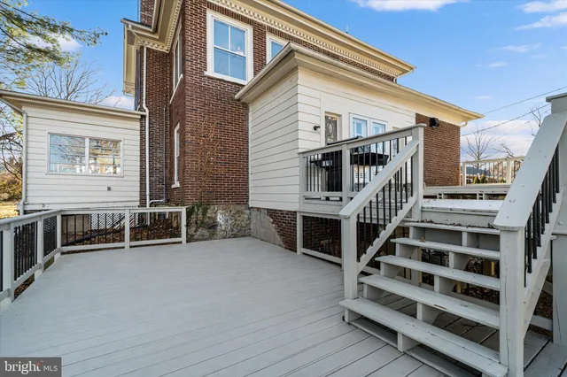 $4,600 | 311 West Main Street, Purcellville, VA 20132