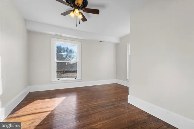 $4,600 | 311 West Main Street, Purcellville, VA 20132