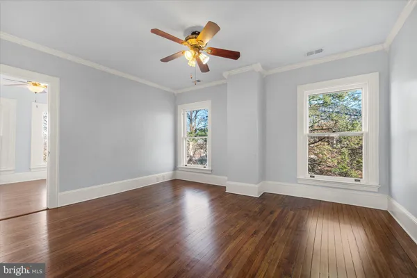 $4,600 | 311 West Main Street, Purcellville, VA 20132