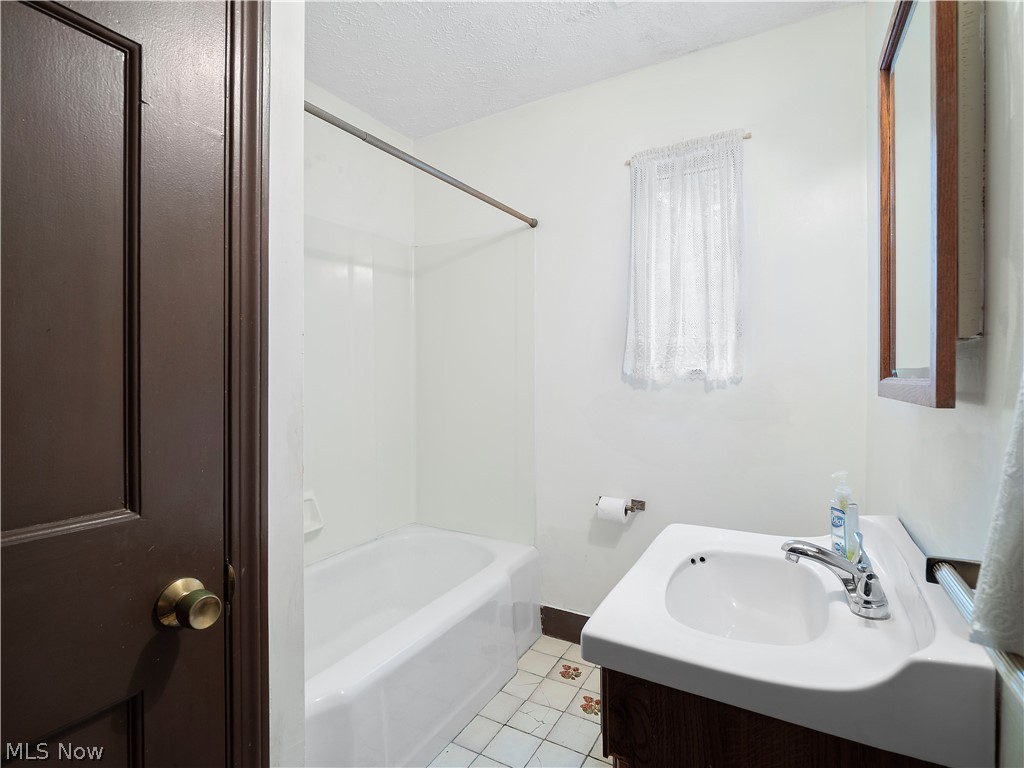 145 Beck Road Avon Lake, OH 44012 - Photo 19 of 34 Gallery Image 19