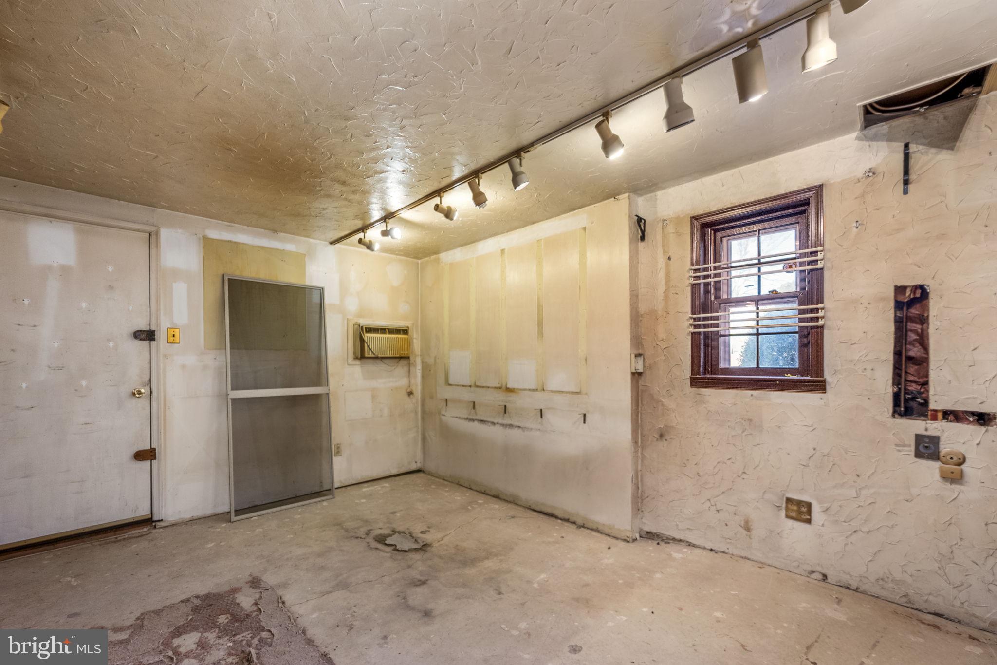 6 Morgan Road Aston, PA 19014 - Photo 24 of 33