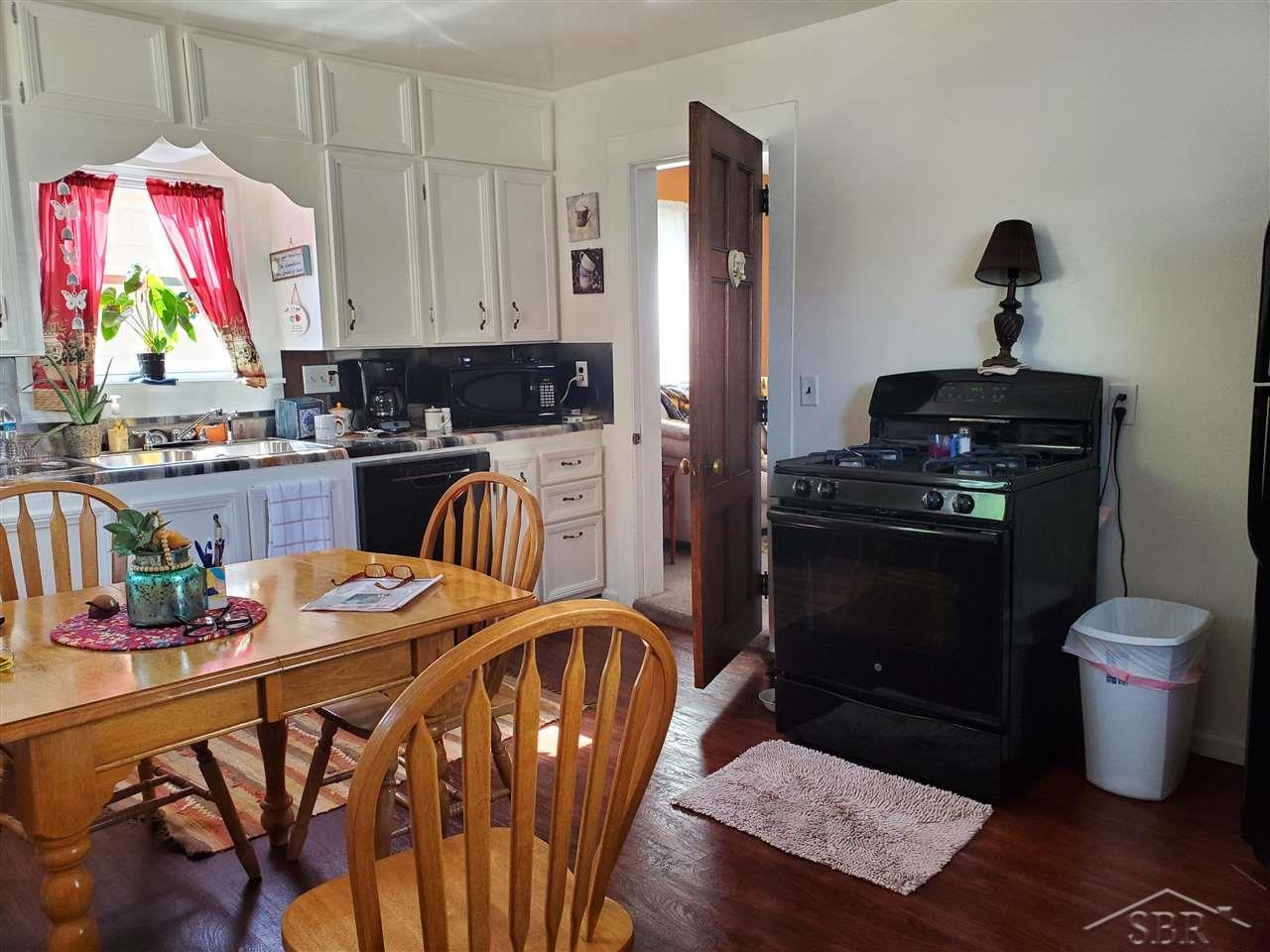 2018 3rd Street Bay City, MI 48708 - Photo 6 of 29 50013402-5.JPG