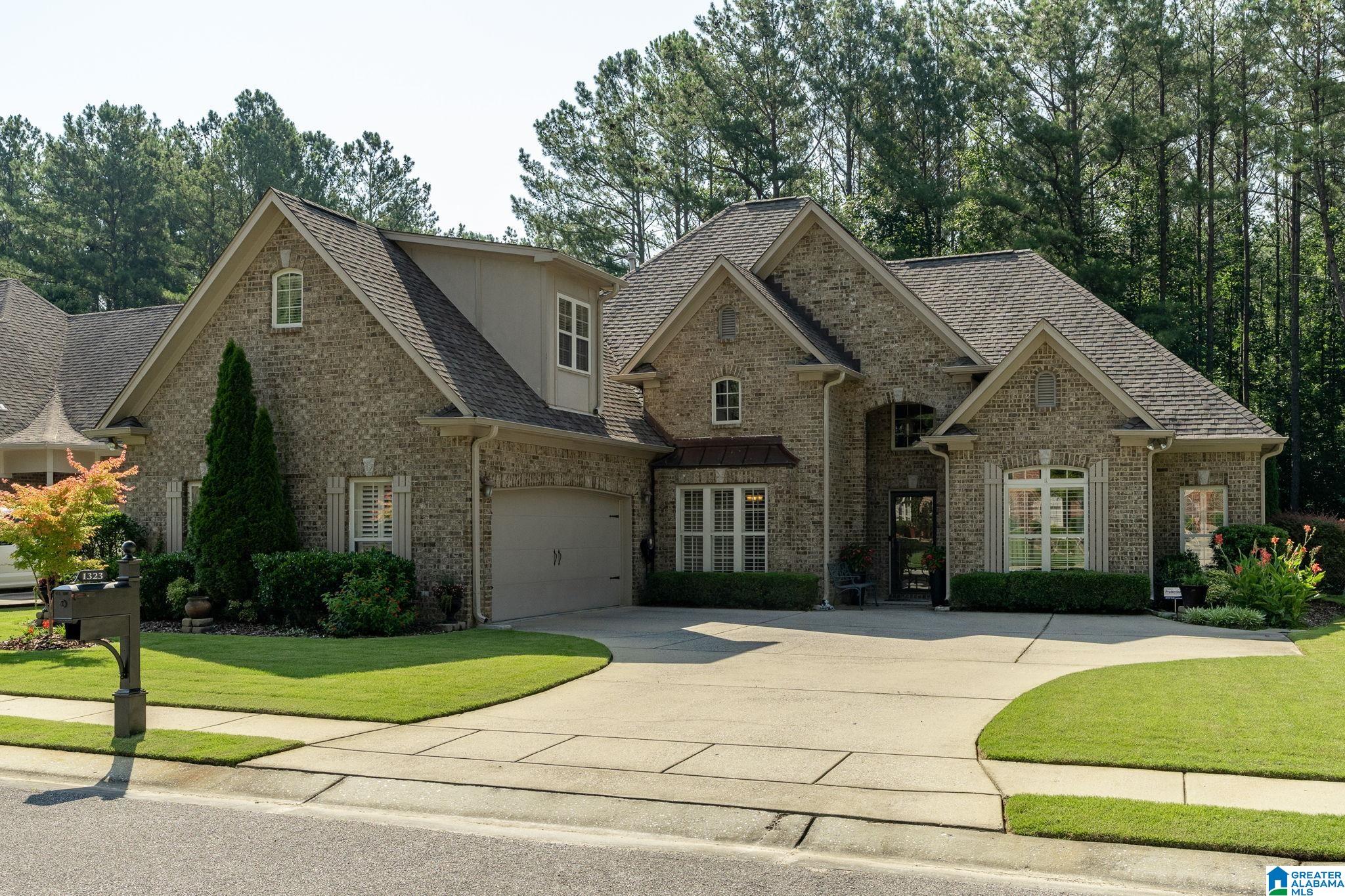 1323 Caliston Way Pelham, AL 35124 - Photo 3 of 30