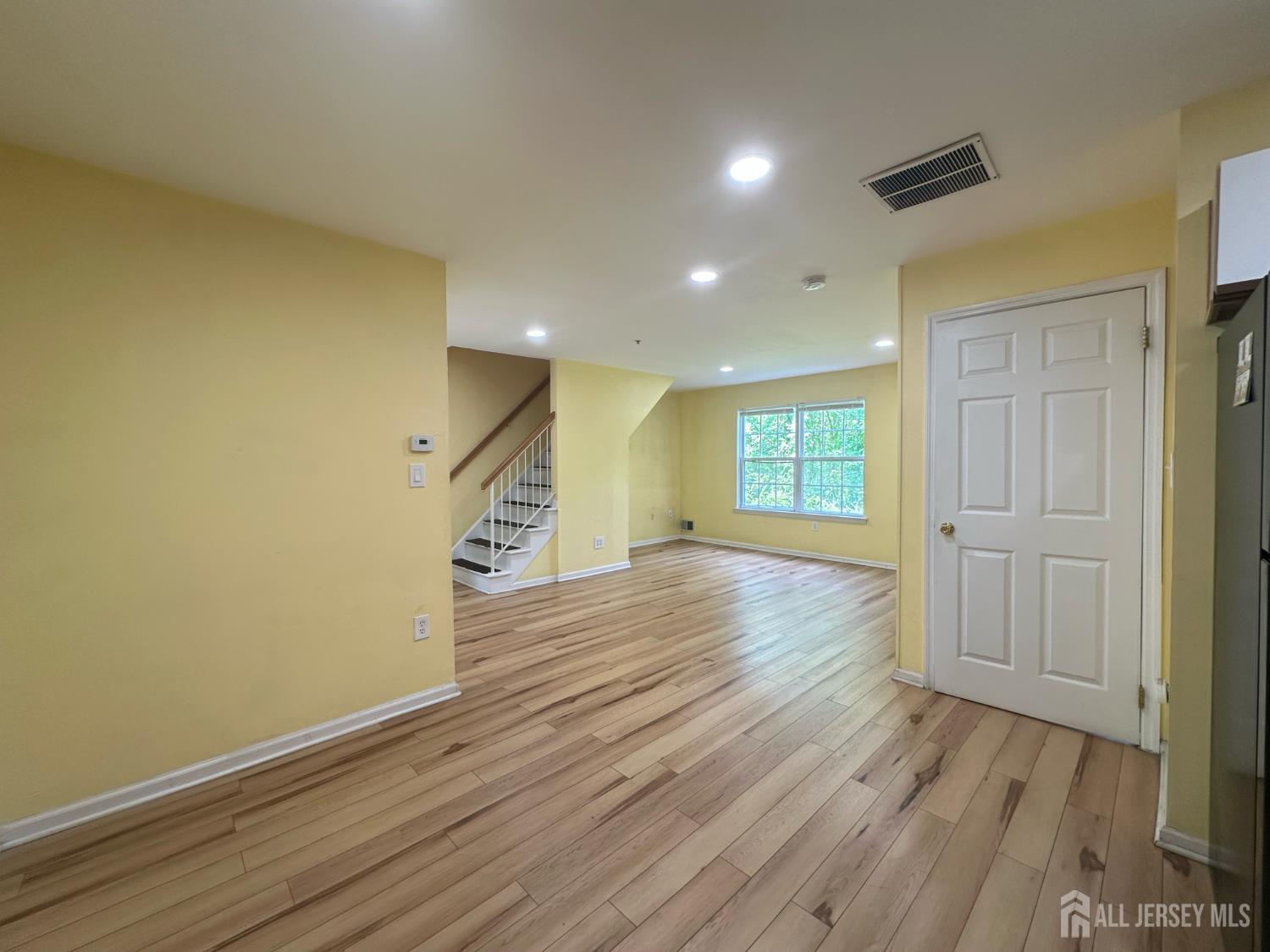 263 Prestwick Way Edison, NJ 08820 - Photo 14 of 30