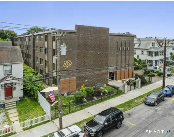 $149,000 | 393 Laurel Avenue, Unit 210, Bridgeport, CT 06605