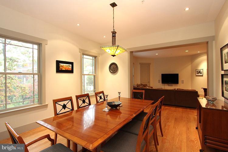 7600 Cabin Road Cabin John, MD 20818 - Photo 19 of 29 Dining Room