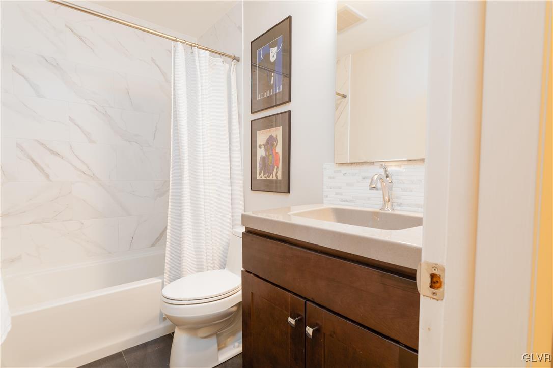3745 Oakland Road Bethlehem, PA 18020 - Photo 21 of 43 Gallery Image 21