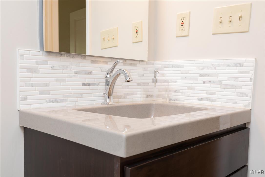 3745 Oakland Road Bethlehem, PA 18020 - Photo 22 of 43 Gallery Image 22